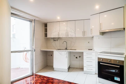 Apartamento T2 para Arrendamento em Arroios