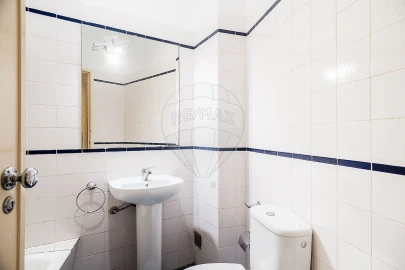 Apartamento T2 para Arrendamento em Arroios