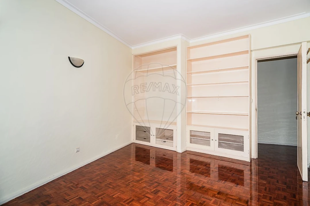Apartamento T2 para Arrendamento em Arroios Foto 7