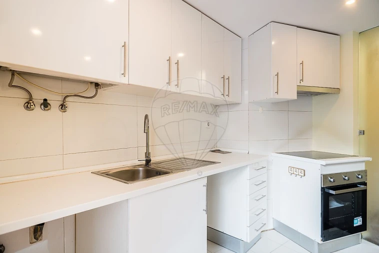 Apartamento T2 para Arrendamento em Arroios Foto 2
