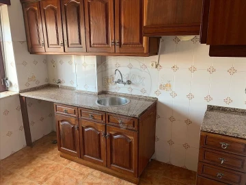 Apartamento T2 para Venda em Agualva e Mira-Sintra