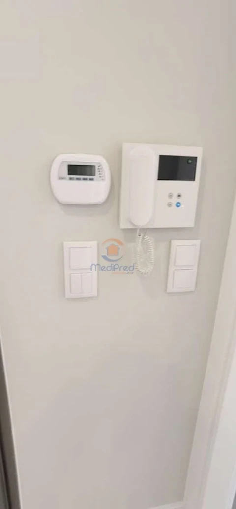 Apartamento T2 para Venda em Ramada e Caneças