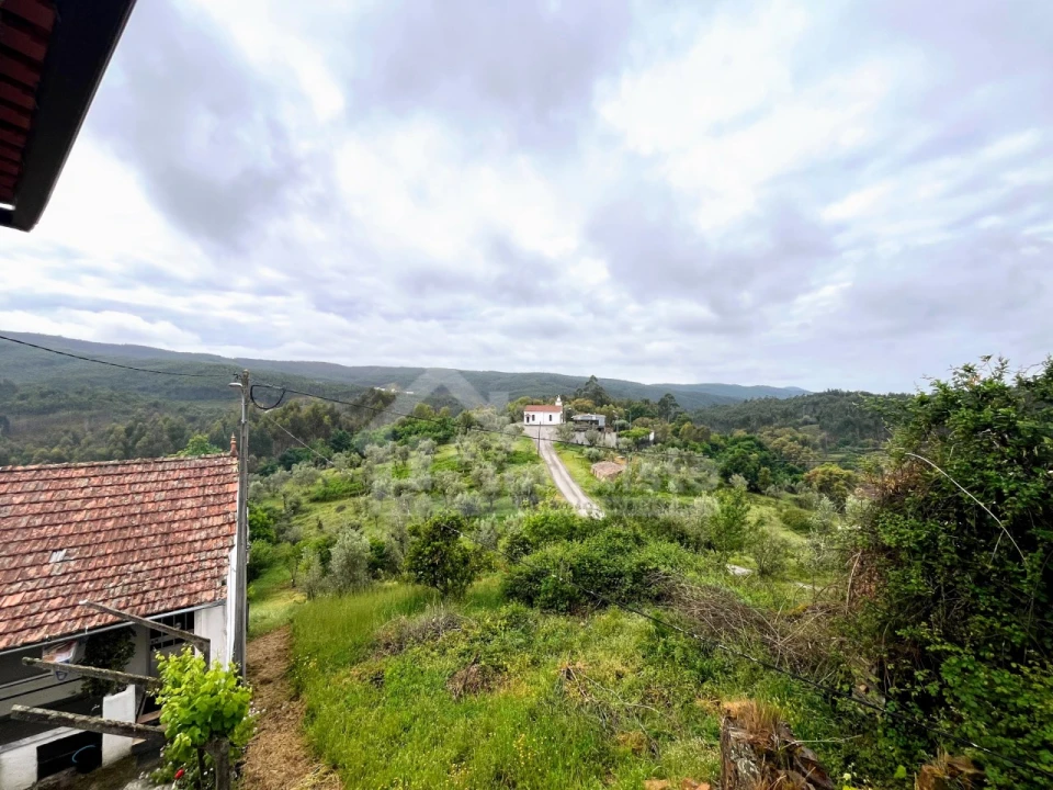 Moradia T3 para Venda em Aguda Foto 15