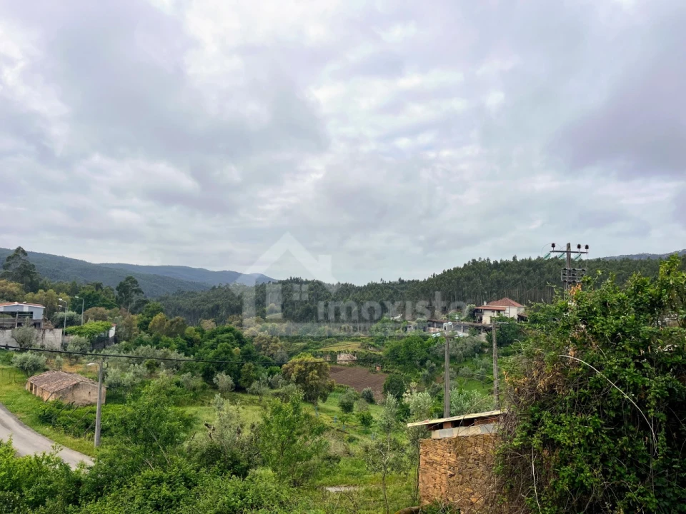 Moradia T3 para Venda em Aguda Foto 16