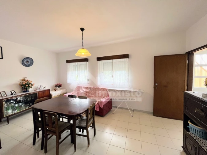 Moradia T3 para Venda em Aguda Foto 12