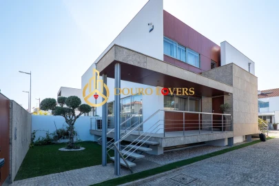 Moradia T3 para Venda em Canidelo