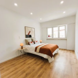 Apartamento T3 para Venda em Benfica