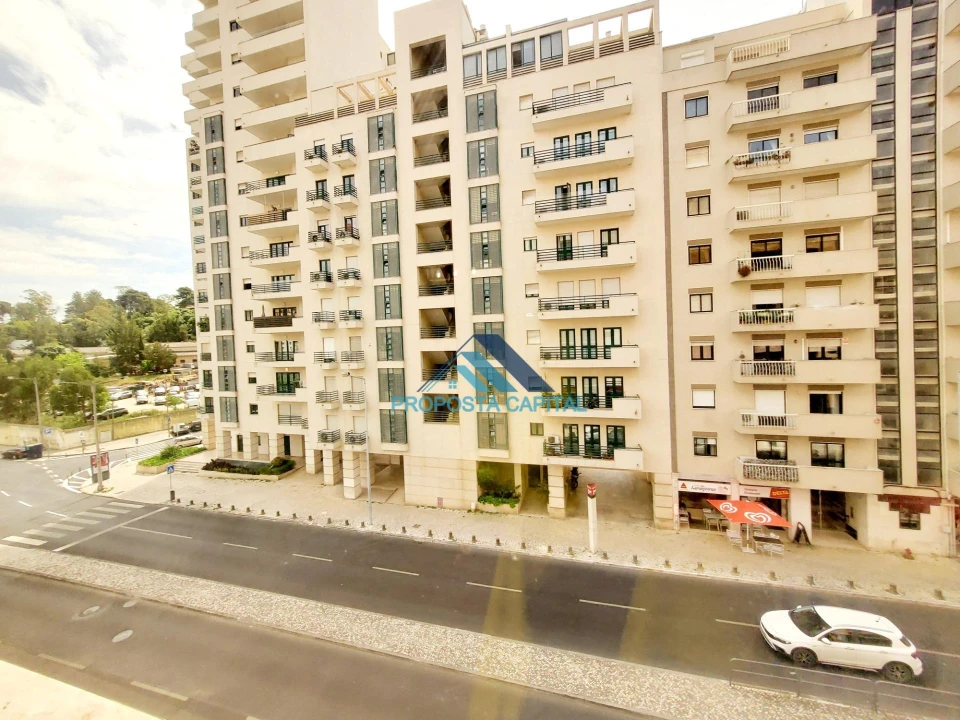 Apartamento T3 para Venda em São Domingos de Benfica Foto 6