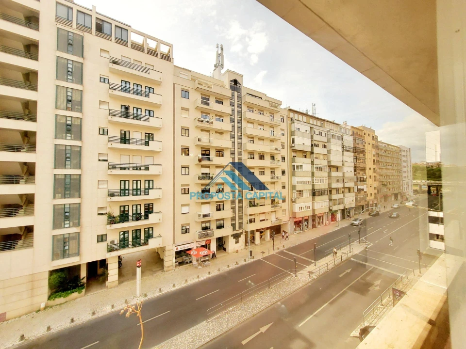 Apartamento T3 para Venda em São Domingos de Benfica Foto 8