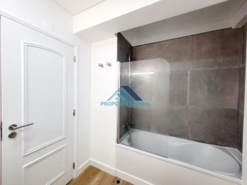 Apartamento T3 para Venda em São Domingos de Benfica