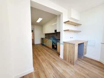 Apartamento T3 para Venda em São Domingos de Benfica