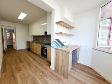 Apartamento T3 para Venda em São Domingos de Benfica
