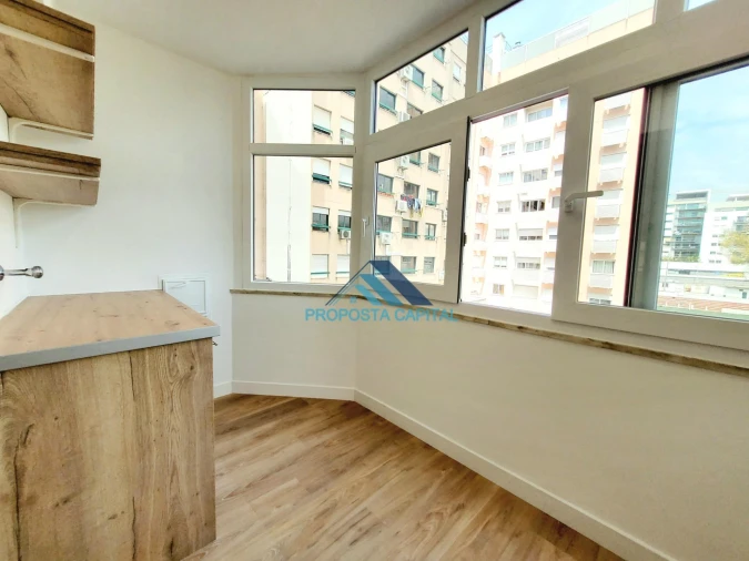 Apartamento T3 para Venda em São Domingos de Benfica Foto 15