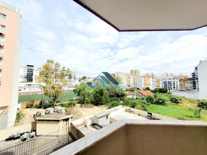 Apartamento T3 para Venda em São Domingos de Benfica Foto 19