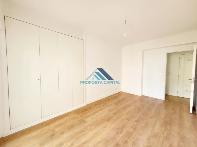 Apartamento T3 para Venda em São Domingos de Benfica Foto 25