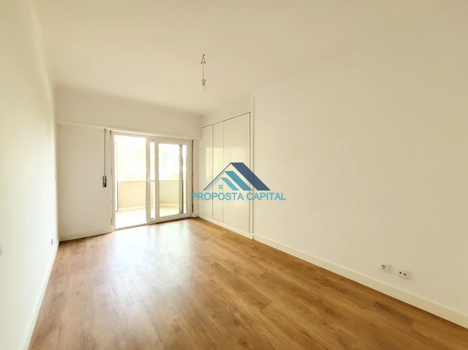 Apartamento T3 para Venda em São Domingos de Benfica Foto 28