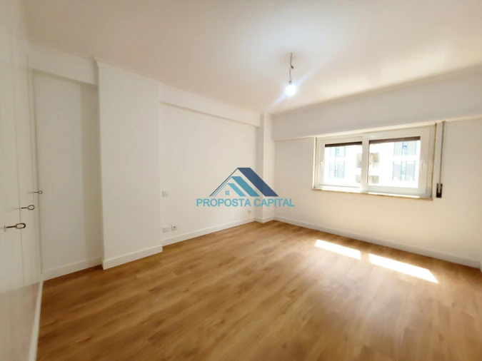 Apartamento T3 para Venda em São Domingos de Benfica Foto 35