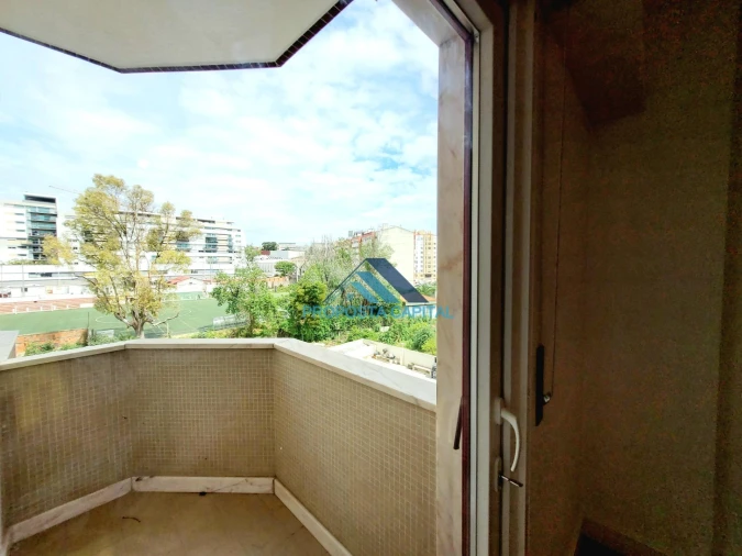 Apartamento T3 para Venda em São Domingos de Benfica Foto 44