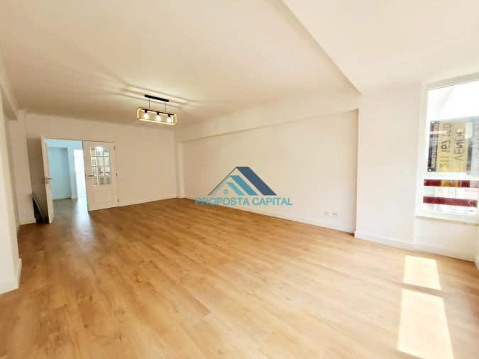 Apartamento T3 para Venda em São Domingos de Benfica Foto 5