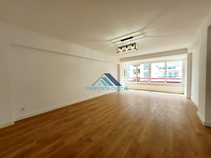 Apartamento T3 para Venda em São Domingos de Benfica Foto 7