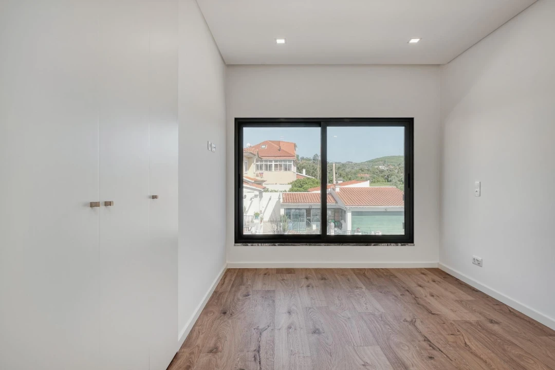 Moradia T4 para Venda em Loures Foto 40