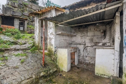 Moradia T6 para Venda em Serzedelo