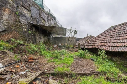 Moradia T6 para Venda em Serzedelo