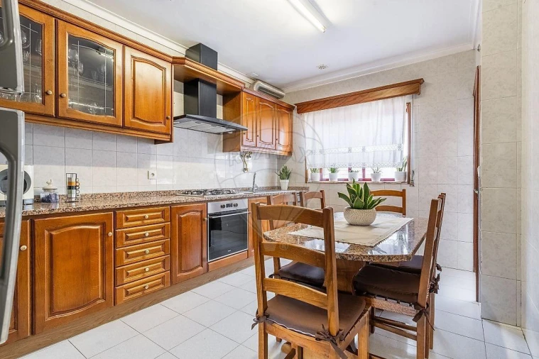 Apartamento T3 para Venda em Brito Foto 18