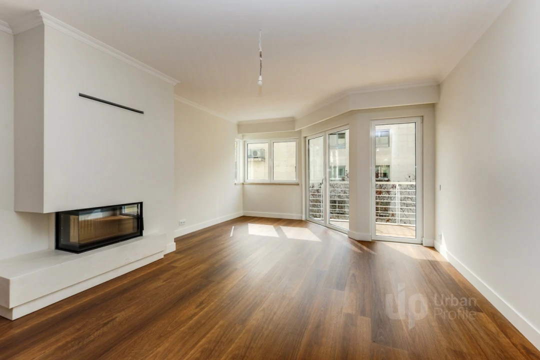 Apartamento T3 para Venda em Parque das Nações Foto 2
