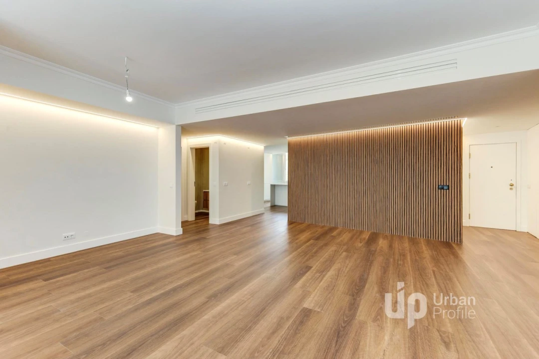 Apartamento T3 para Venda em Parque das Nações Foto 2