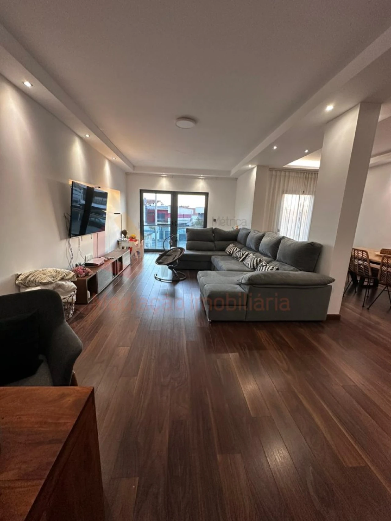 Apartamento T3 para Venda em Fernao Ferro Foto 1