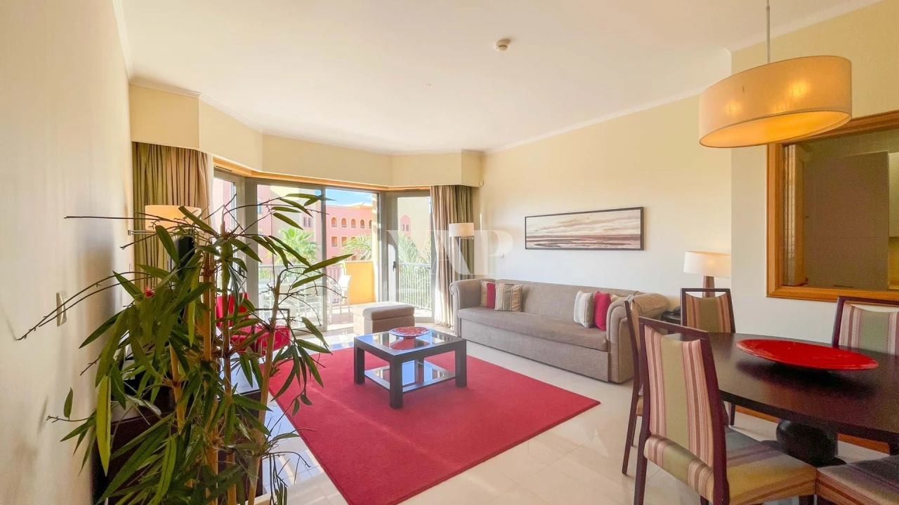 Apartamento T3 para Venda em Quarteira Foto 1
