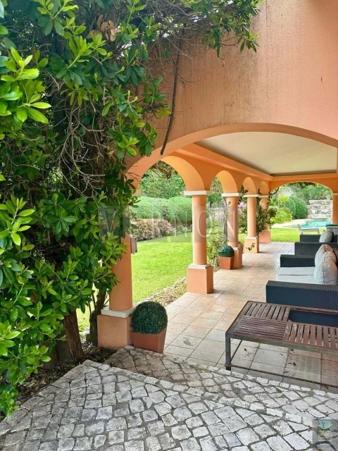 Moradia T5 para Venda em Porches