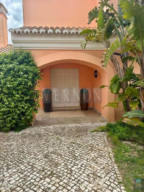 Moradia T5 para Venda em Porches