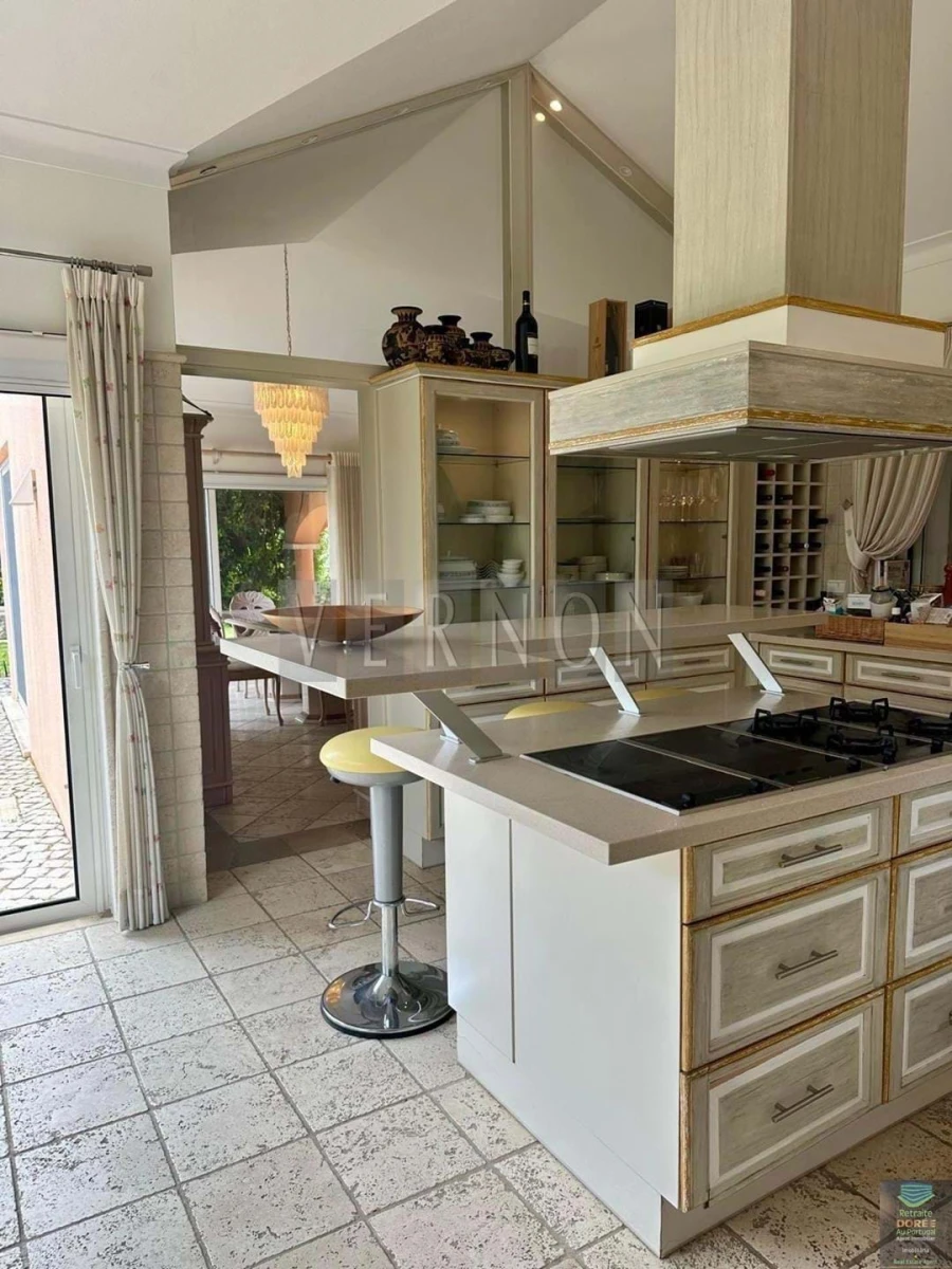 Moradia T5 para Venda em Porches Foto 18