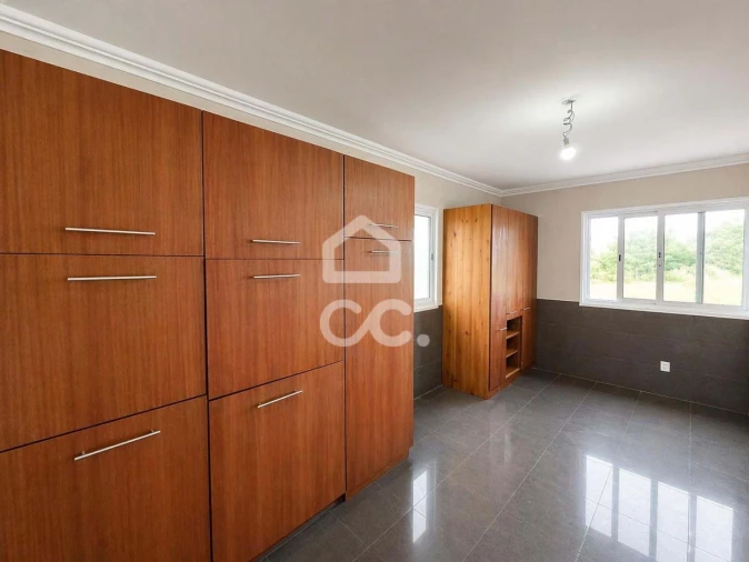 Moradia T2 para Venda em Rabo de Peixe Foto 22