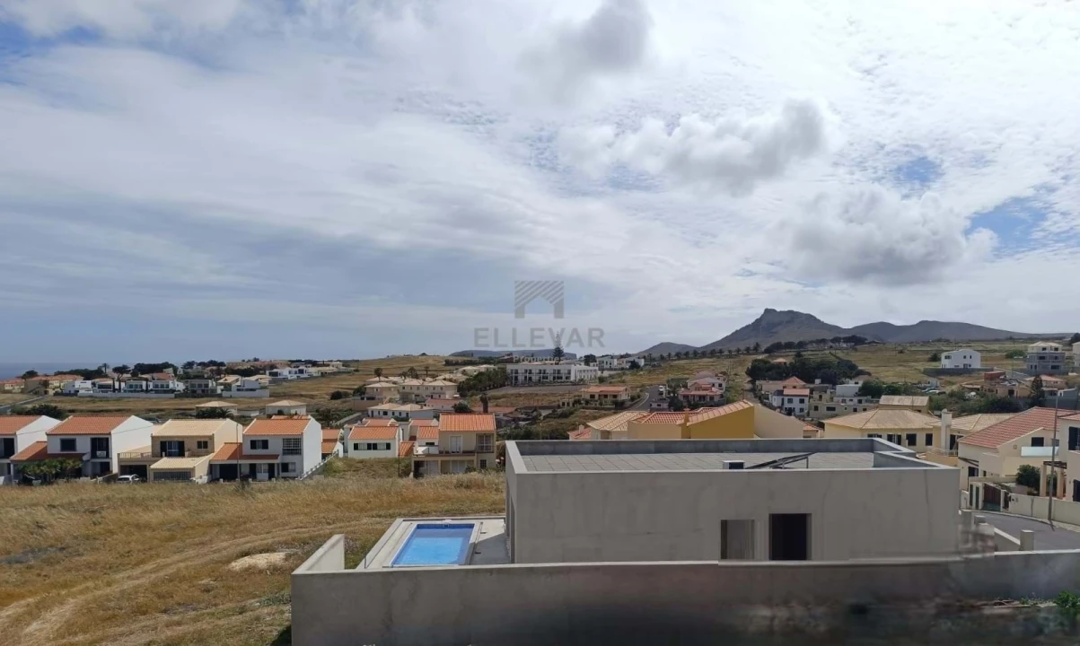 Moradia T2 para Venda em Porto Santo Foto 10