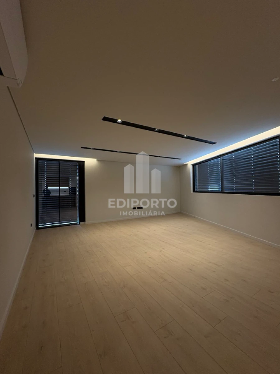 Apartamento T1 para Venda em Gondomar (São Cosme), Valbom e Jovim Foto 16