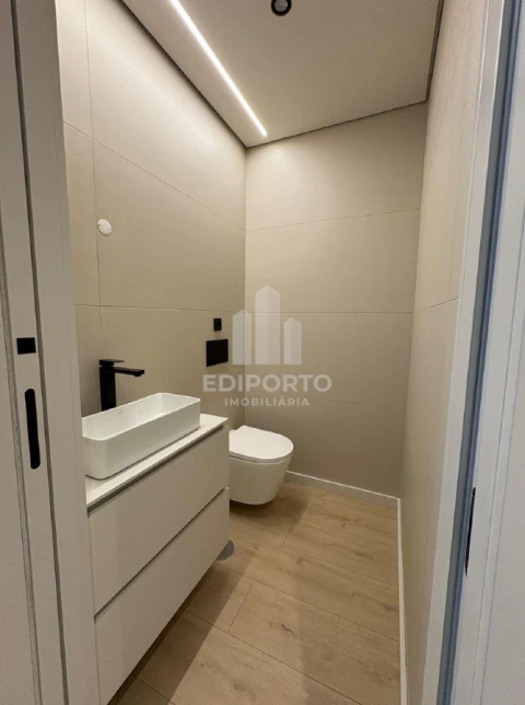 Apartamento T4 para Venda em Gondomar (São Cosme), Valbom e Jovim