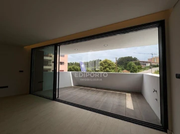 Apartamento T3 para Venda em Gondomar (São Cosme), Valbom e Jovim