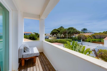 Moradia T5 para Venda em Aljezur