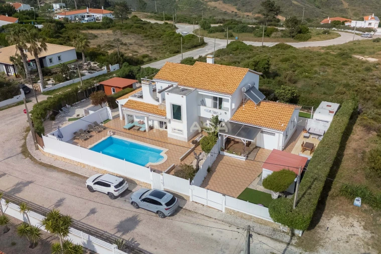 Moradia T5 para Venda em Aljezur Foto 52