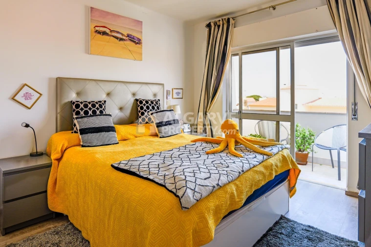 Apartamento T3 para Venda em Quarteira Foto 13