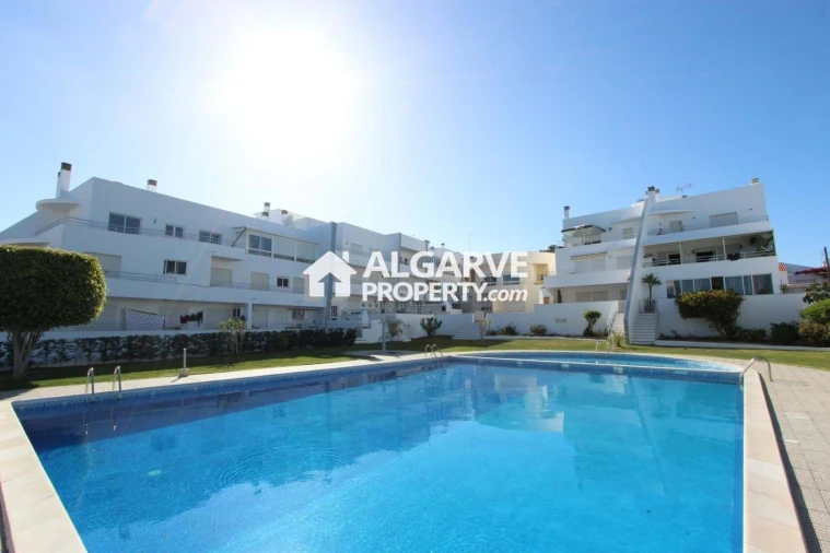 Apartamento T3 para Venda em Quarteira Foto 22