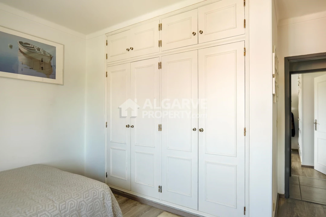 Apartamento T3 para Venda em Quarteira Foto 15