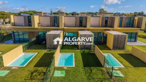 Moradia T2 para Venda em Quarteira