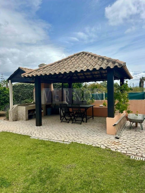 Moradia T5 para Venda em Porches