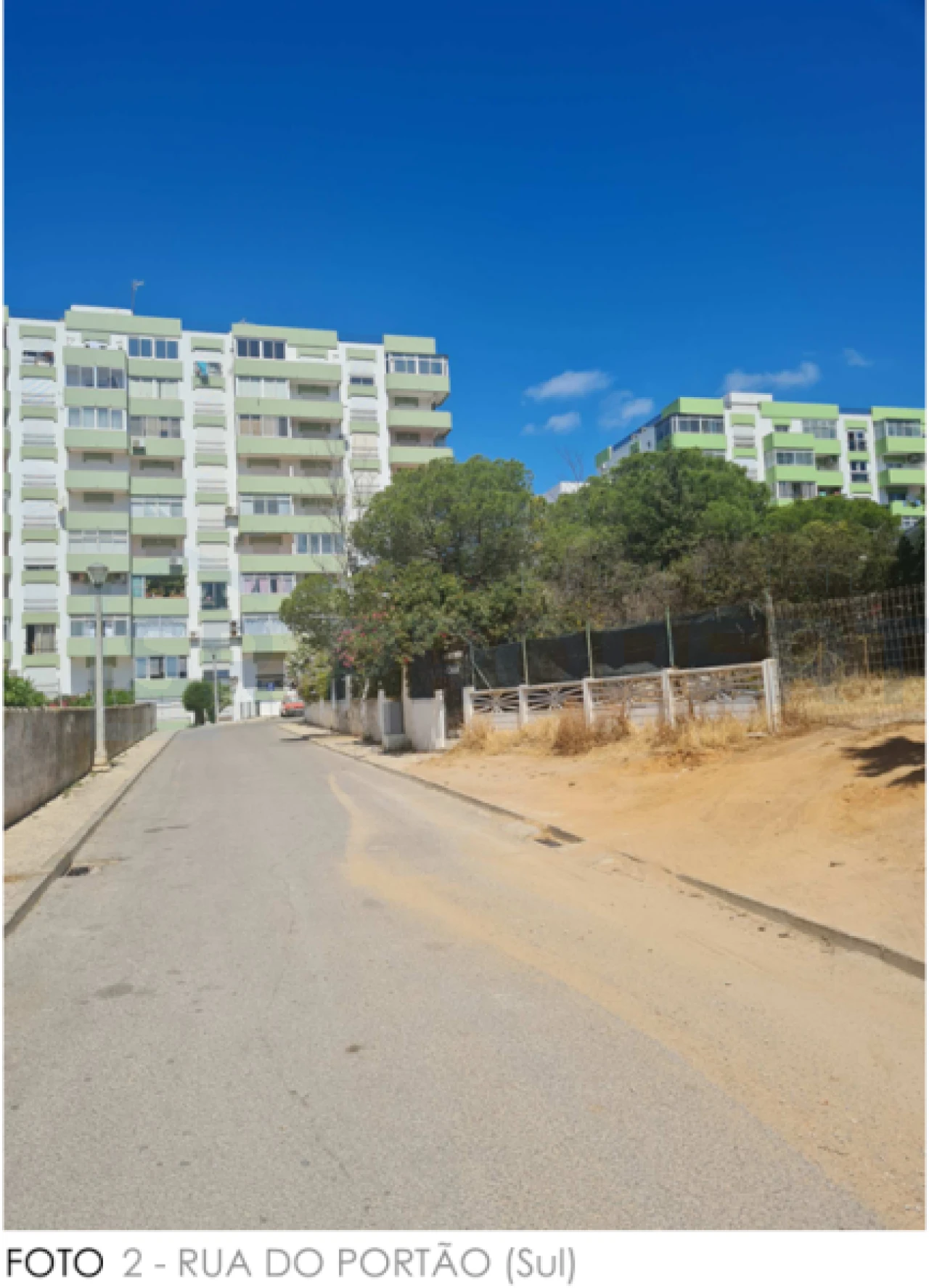 Terreno para Venda em Quarteira Foto 2