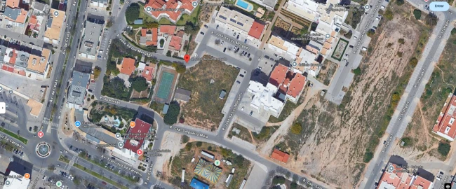 Terreno para Venda em Quarteira