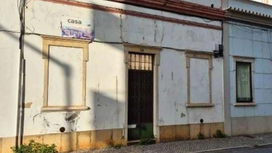 Terreno para Venda em Faro (Sé e São Pedro)